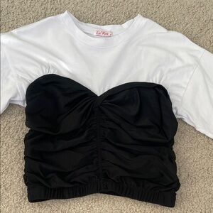 Black and White Ruched Crop Top Blouse M